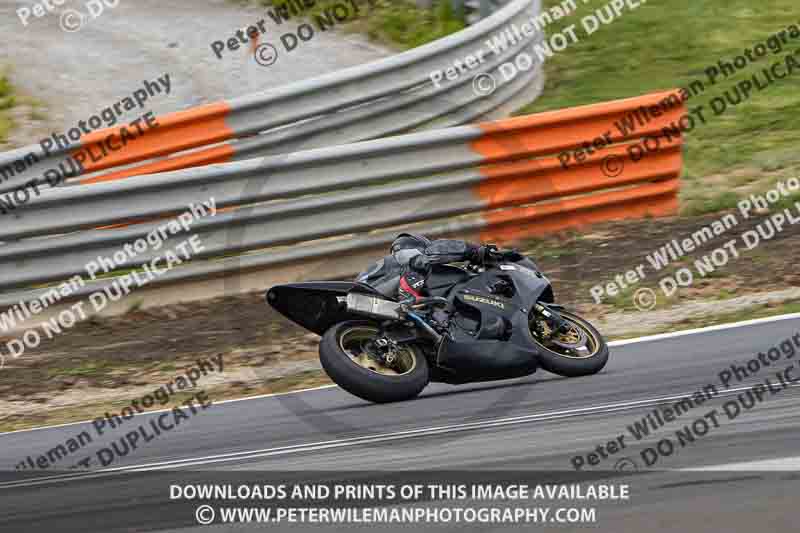 cadwell no limits trackday;cadwell park;cadwell park photographs;cadwell trackday photographs;enduro digital images;event digital images;eventdigitalimages;navarra;no limits trackdays;peter wileman photography;racing digital images;trackday digital images;trackday photos